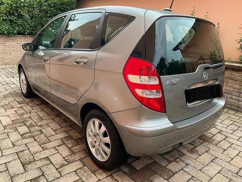 Usata Mercedes A150 95 CV (69 kW) 2007 Grigio Monovolume