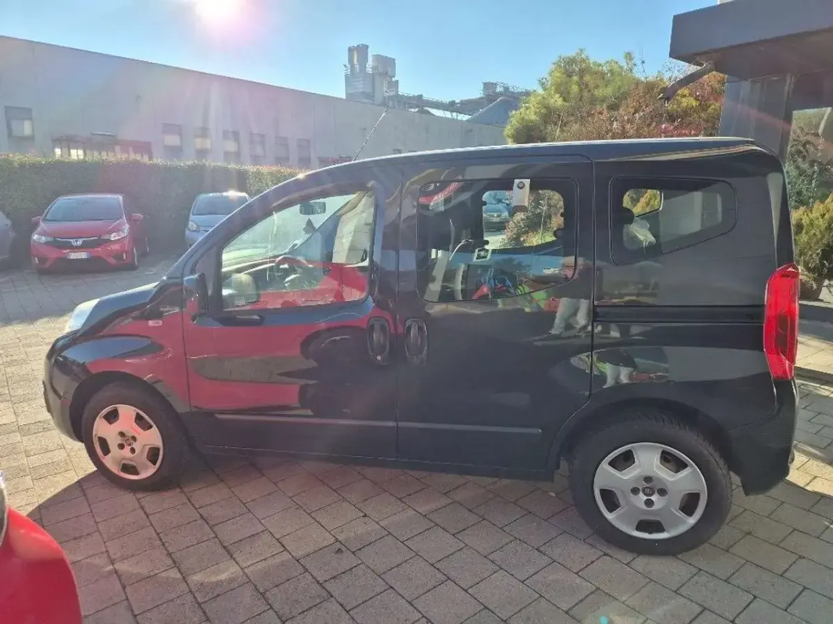 Usata Fiat Qubo Lounge 80 CV (58 kW) 2017 Nero Monovolume