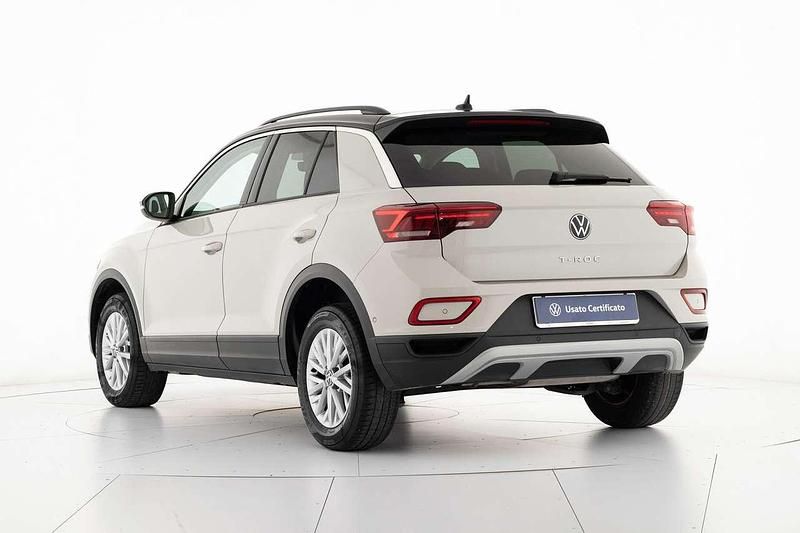Usata VW T-Roc Life 116 CV (85 kW) 2023 Grigio SUV