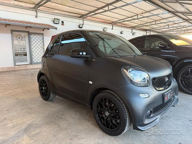 Nero Usata 2017 Smart ForTwo Cabrio Cabrio | 13.499 € (Molto cara) - Immagine 1/4