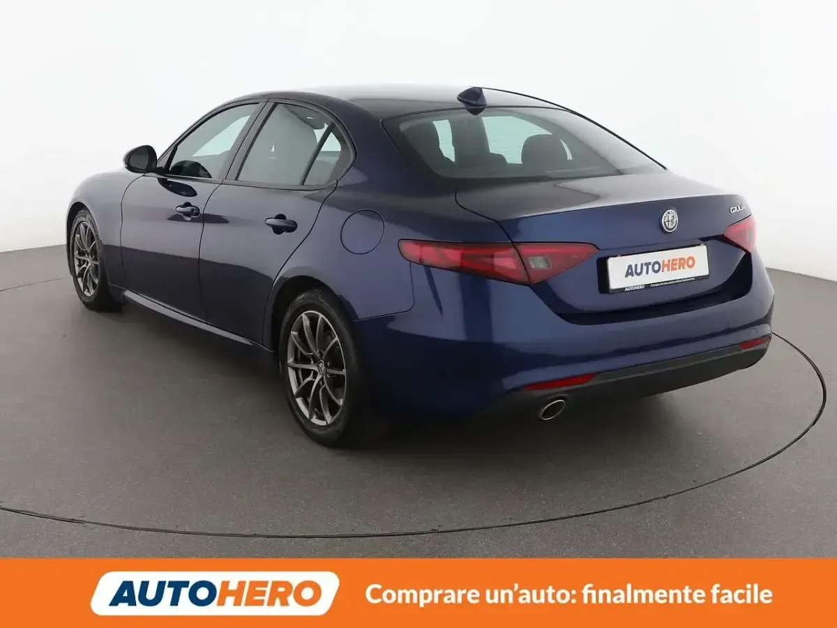 Gebraucht Alfa Romeo Giulia 150 PS (110 kW) 2017 Blau Limousine