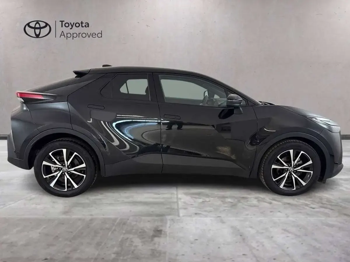 Usata Toyota C-HR Trend 98 CV (72 kW) 2024 Nero SUV