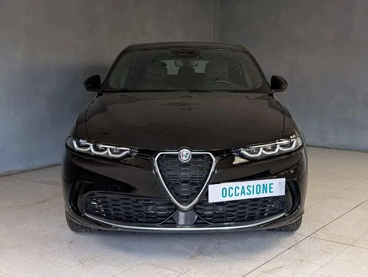 Używany Alfa Romeo Tonale Ti 218 KM (160 kW) 2023 Czarny SUV