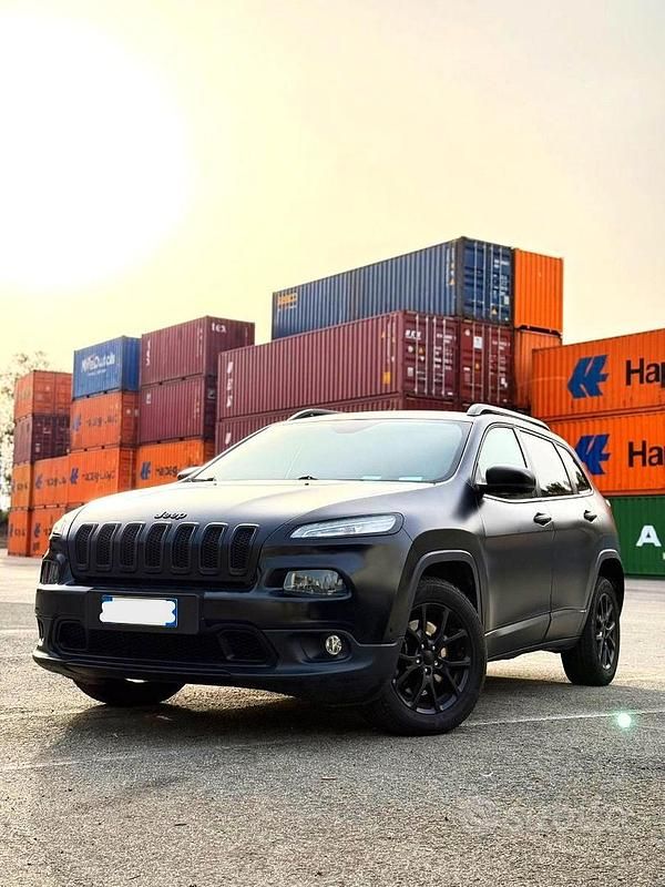 Usata Jeep Cherokee Longitude 140 CV (102 kW) 2015 Nero SUV