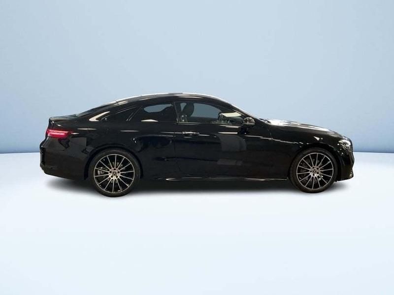 Usata Mercedes 300 Premium 265 CV (194 kW) 2023 Nero Coupé