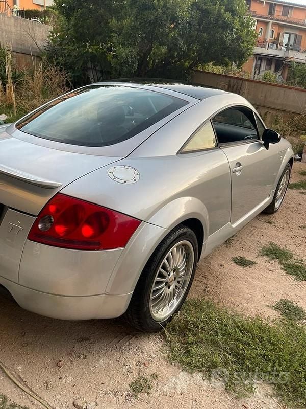 Begagnad Audi TT 179 HK (131 kW) 2001 Sportkupé
