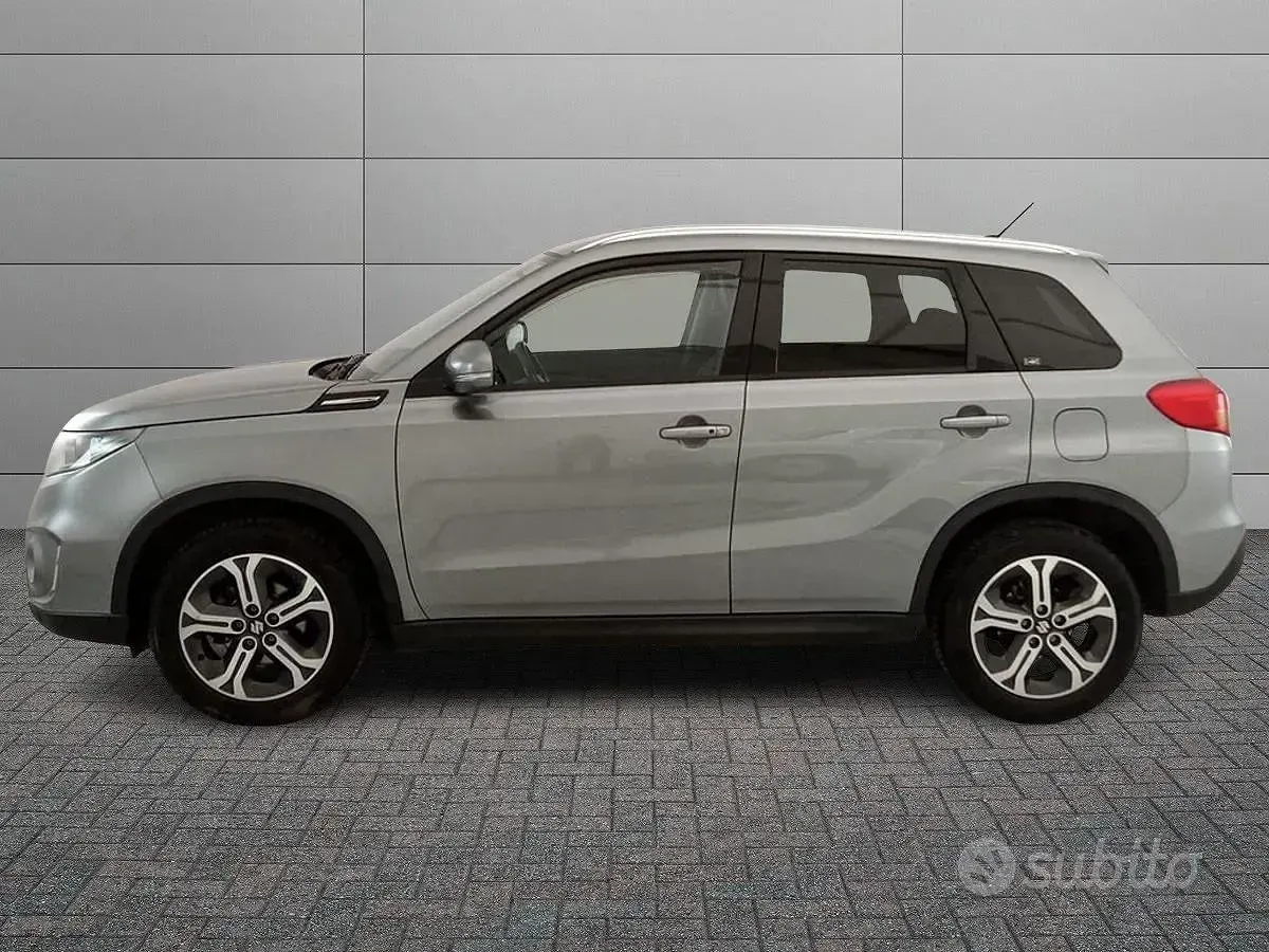Usata Suzuki Vitara 120 CV (88 kW) 2018 Grigio SUV