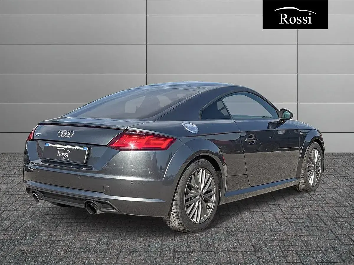 Usata Audi TT S-Line 180 CV (132 kW) 2016 Grigio medio metallizzato Coupé