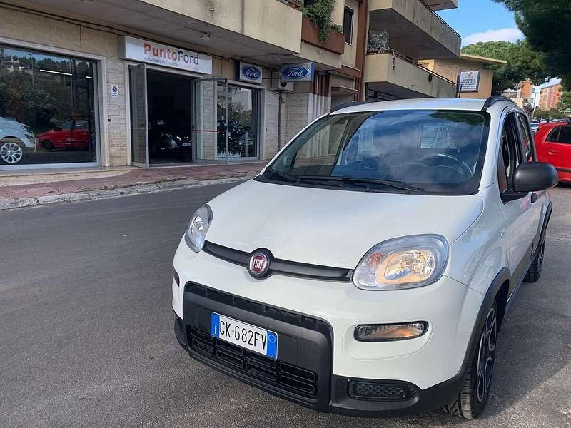 Bianco Usata 2022 Fiat Panda City Life Due volumi | 9990 € (Buon prezzo) - Immagine 1/4