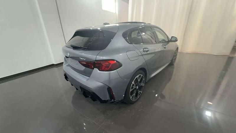 Usata BMW 120 M Sport 163 CV (119 kW) 2025 Grigio Utilitaria