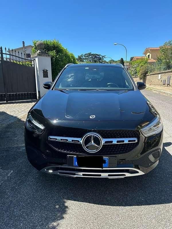 Nero Usata 2021 Mercedes GLA180 SUV | 26.900 € (Ottimo prezzo) - Immagine 1/4
