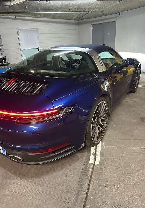 Usata Porsche 911 450 CV (330 kW) 2023 Blu/azzurro Cabrio