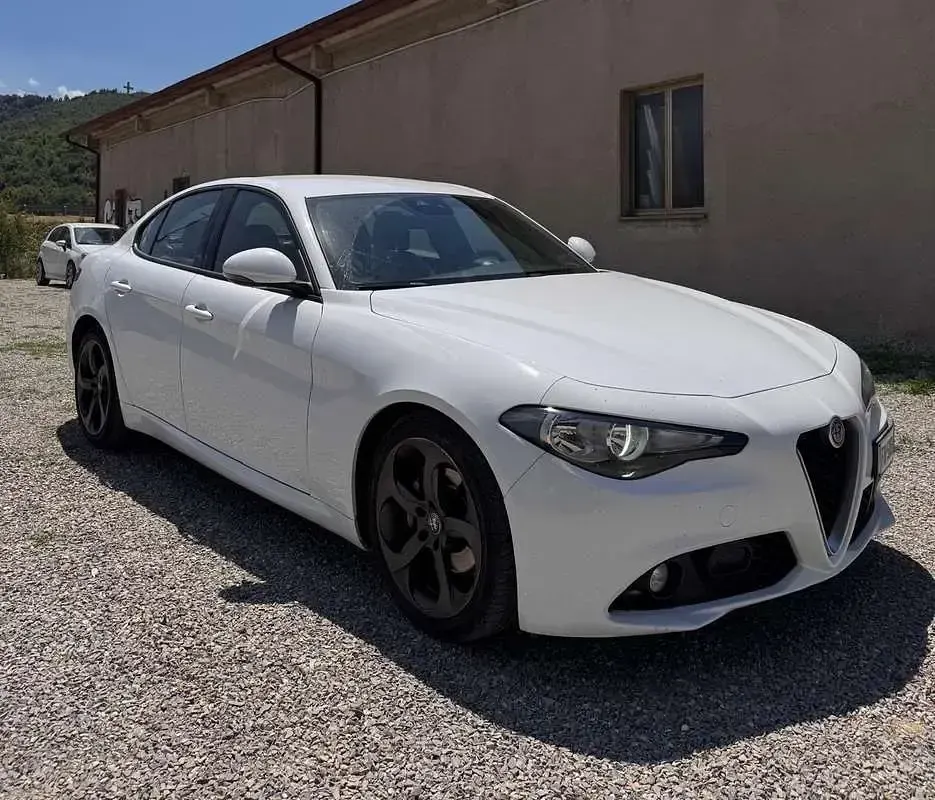 Usata Alfa Romeo Giulia Business 150 CV (110 kW) 2018 Berlina