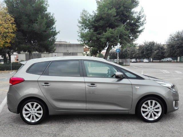 Sold Kia Carens 1.7 CRDi 141 CV DC. used cars for sale