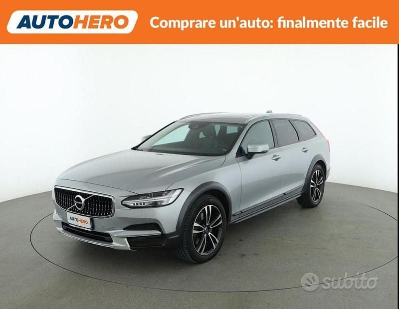 Usata Volvo V90 CC 250 CV (183 kW) 2018 Grigio Station wagon