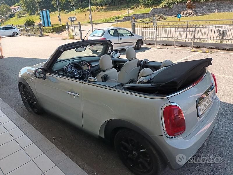 Usata Mini Cooper Cabriolet 2016 Cabrio