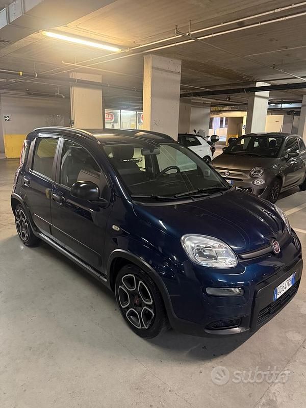 Usata Fiat Panda Sport 70 CV (51 kW) 2021 Blu Utilitaria