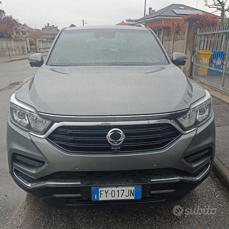 Usata Ssangyong (KGM) Rexton 181 CV (133 kW) 2018 Grigio SUV