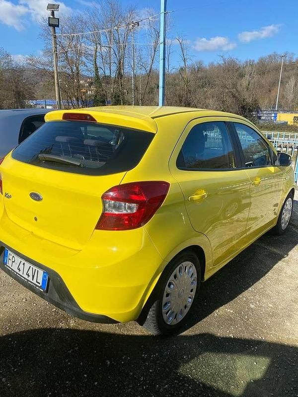Begagnad Ford Ka 71 HK (52 kW) 2018 Gul Sedan