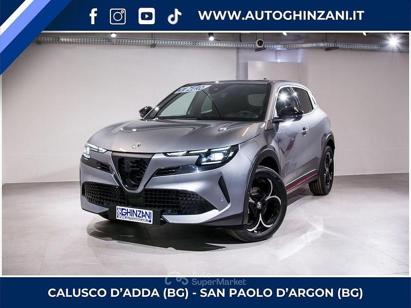 Nuova Alfa Romeo Junior Edizione Speciale 136 CV (100 kW) 2025 Argento arese SUV