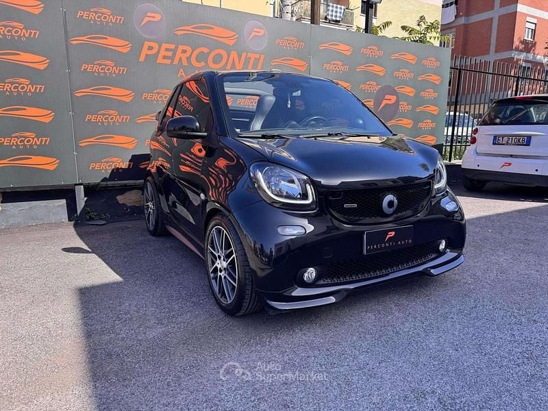 Nero Usata 2016 Smart ForTwo Cabrio Brabus Xclusive Cabrio | 18.997 € (Buon prezzo) - Immagine 1/4