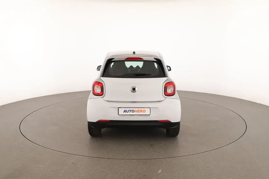 Usata Smart ForFour Electric Drive Prime 60 kW (82 CV) 2018 Bianco Utilitaria