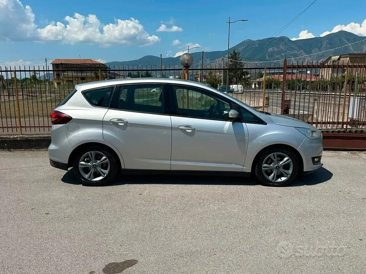 Usata Ford C-MAX 95 CV (69 kW) 2018 Grigio Monovolume