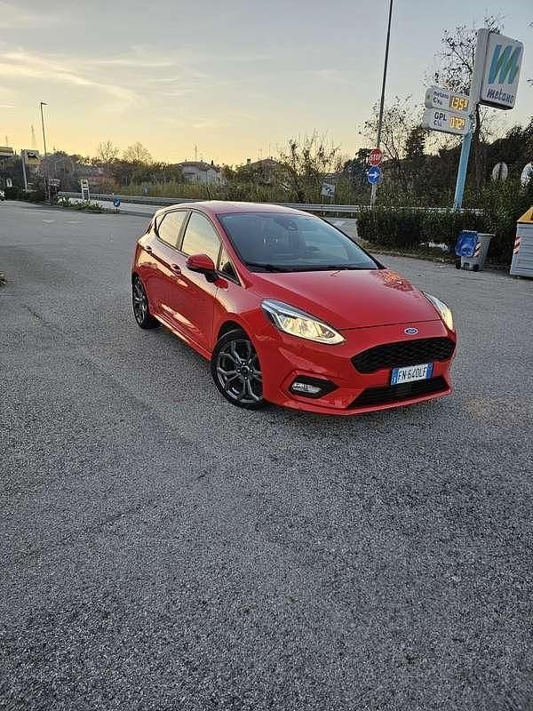 Rosso Usata 2018 Ford Fiesta ST-Line Berlina | 9990 € (Ottimo prezzo) - Immagine 1/4