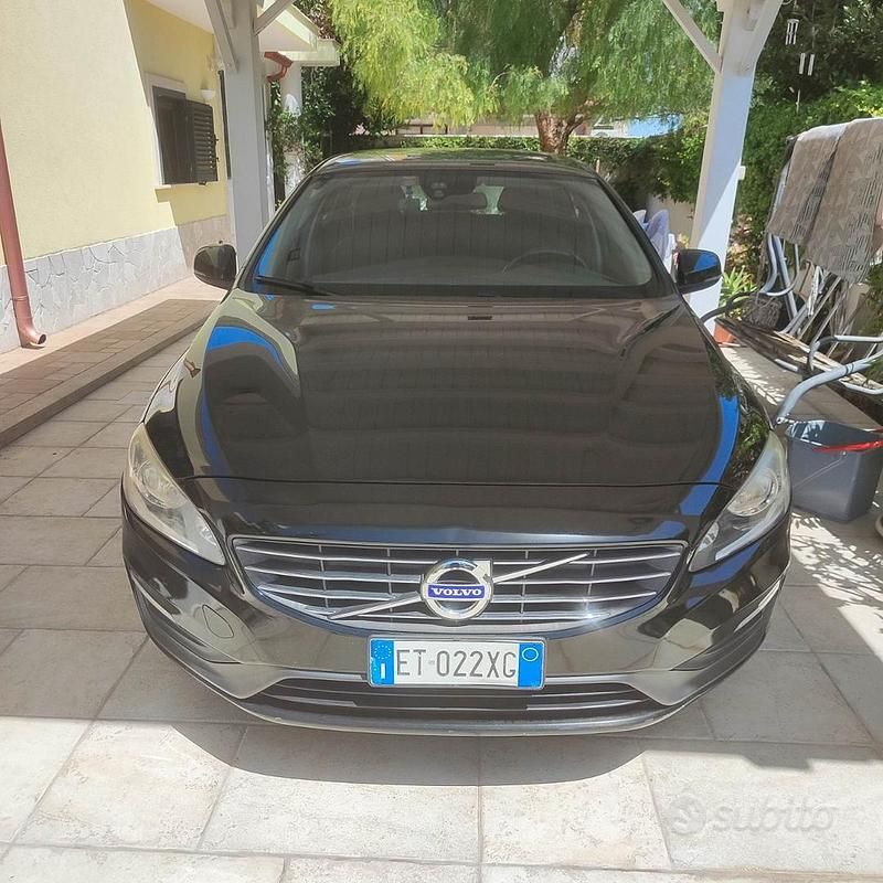 Usata Volvo V60 115 CV (84 kW) 2013 Nero Station wagon