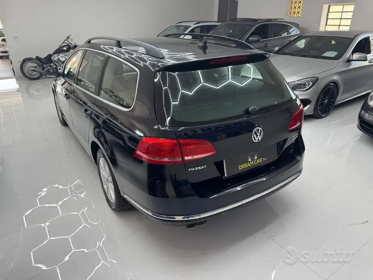 Usata VW Passat Comfortline 140 CV (102 kW) 2012 Nero Station wagon