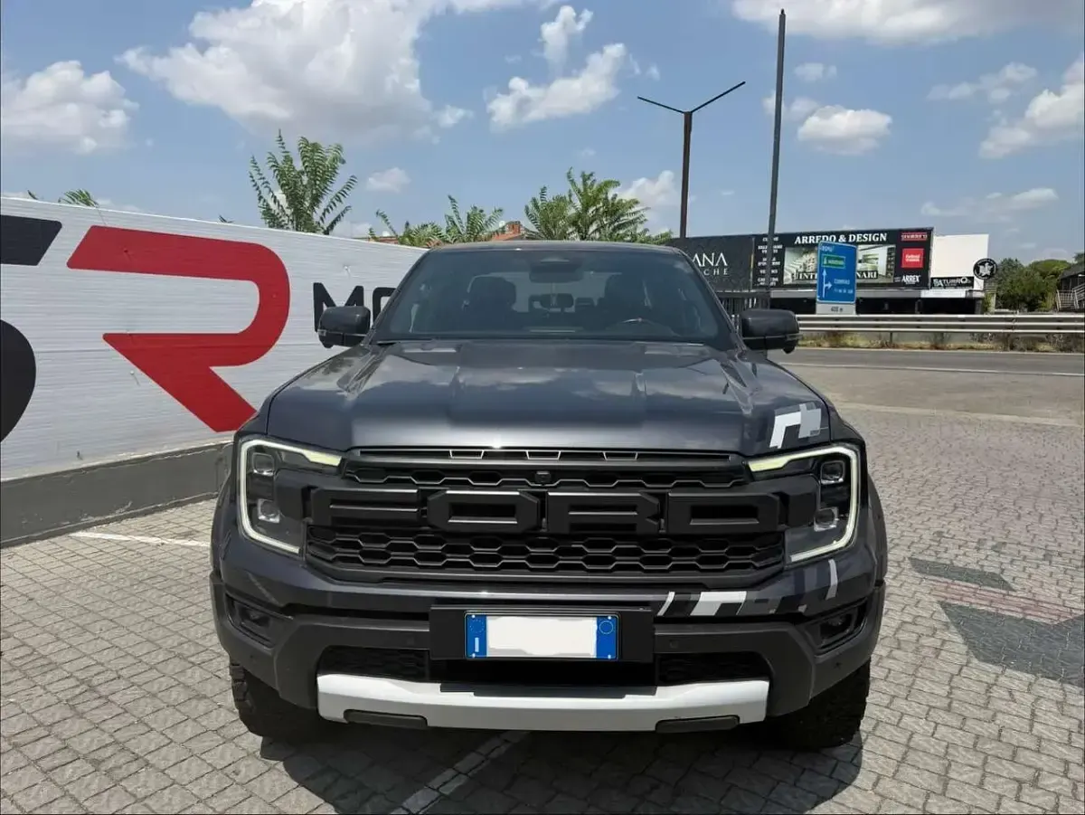 Usata Ford Ranger Raptor 292 CV (214 kW) 2024 Grigio Pick-up