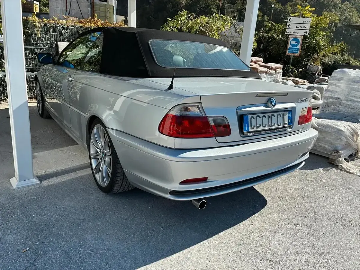 Usata BMW 318 Efficient Dynamics 143 CV (105 kW) 2002 Grigio Cabrio