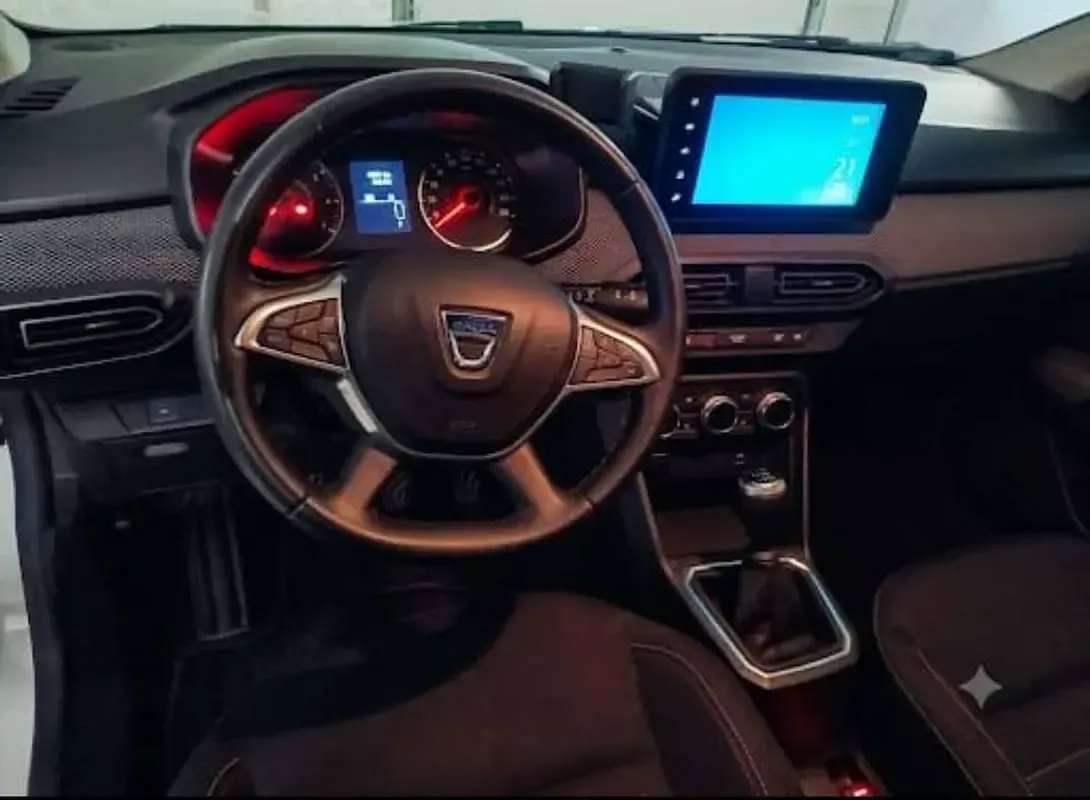 Usata Dacia Jogger Extreme 101 CV (74 kW) 2022 Bianco Monovolume