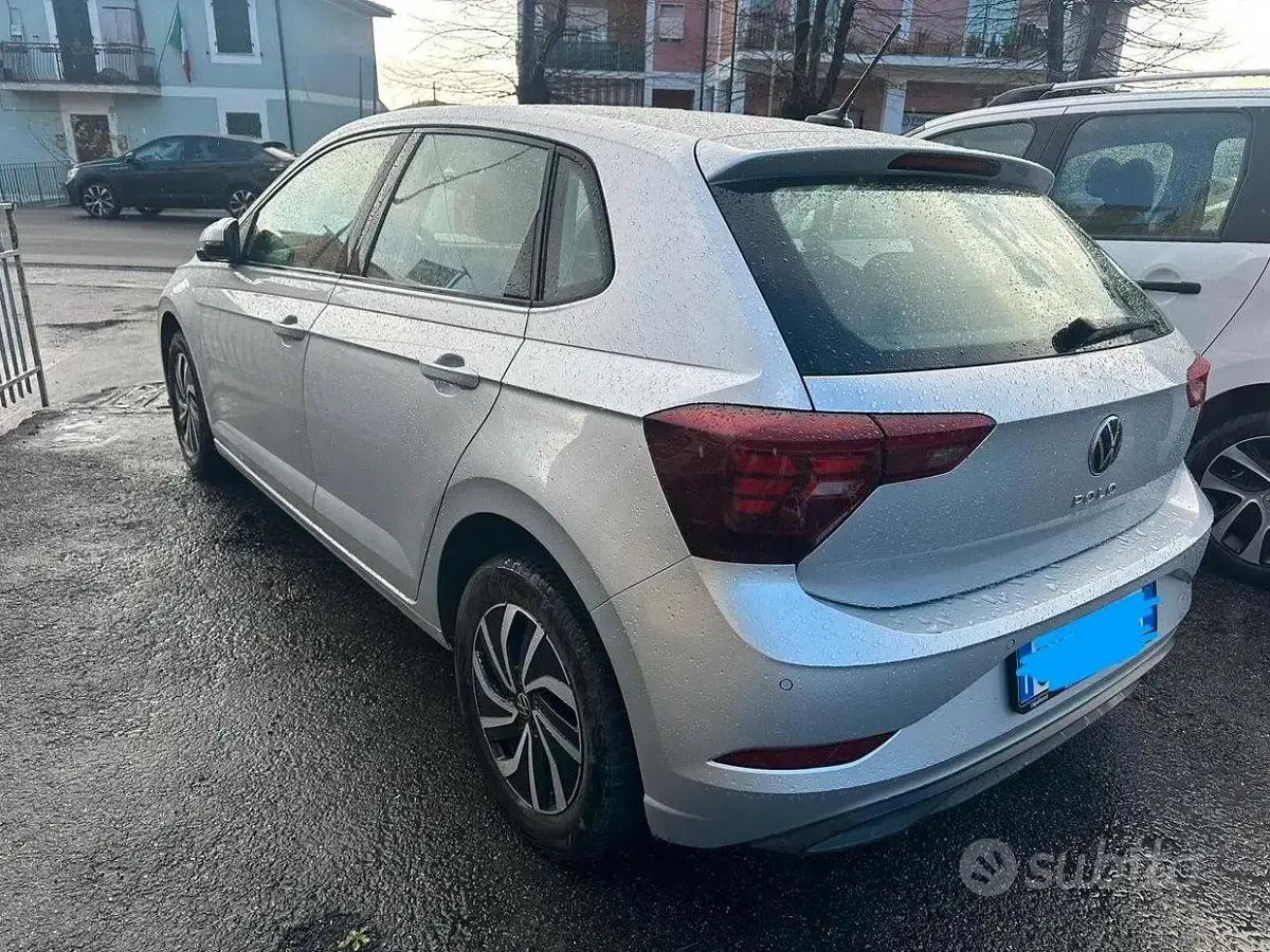 Usata VW Polo Style 95 CV (69 kW) 2023 Grigio Utilitaria