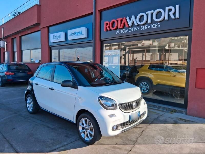 Bianco Usata 2018 Smart ForFour Due volumi | 10.450 € (Buon prezzo) - Immagine 1/4