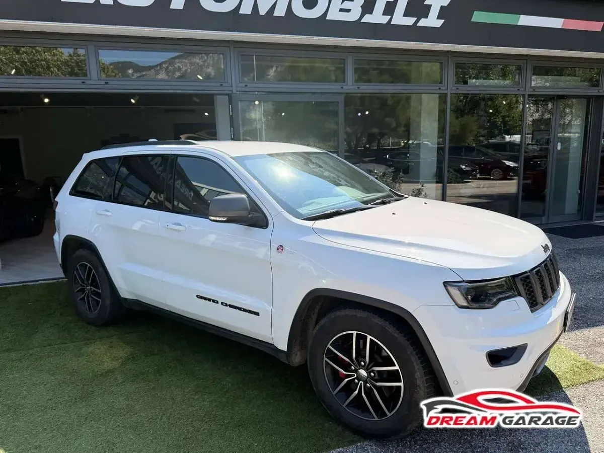 Usata Jeep Grand Cherokee Overland 286 CV (210 kW) 2018 Bianco SUV
