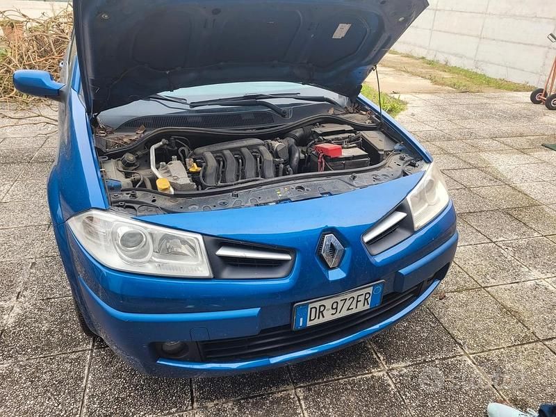Usata Renault Mégane GrandTour 111 CV (81 kW) 2008 Blu Station wagon