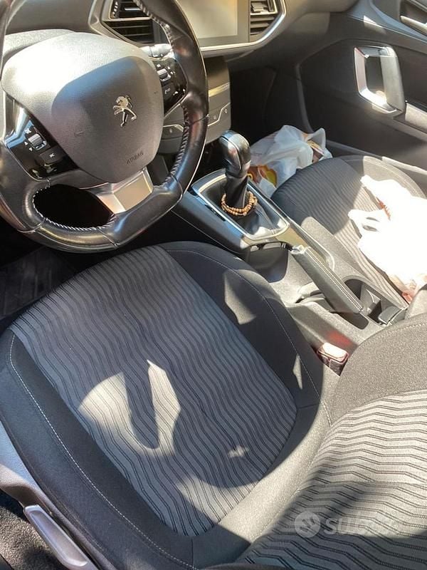 Usata Peugeot 308 92 CV (67 kW) 2014 Grigio Berlina