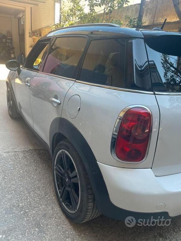 Usata Mini Countryman 2011 Bianco SUV