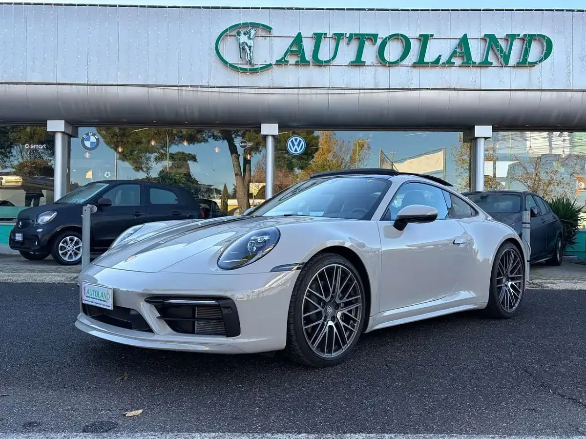 Usata Porsche 992 Chrono 385 CV (283 kW) 2022 Gesso Berlina