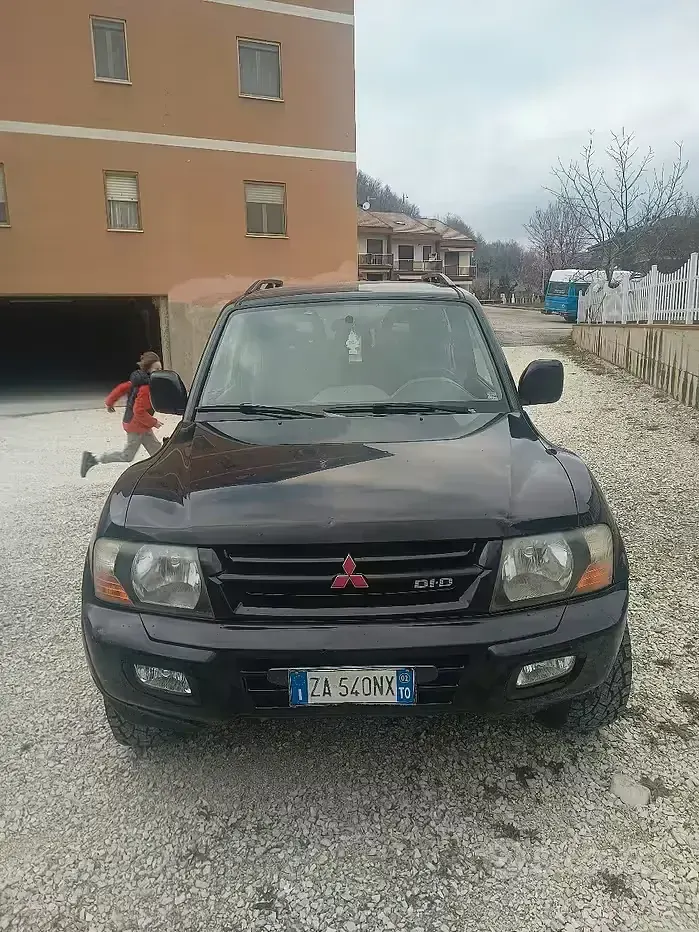 Usata Mitsubishi Pajero 160 CV (117 kW) 2002 Nero SUV