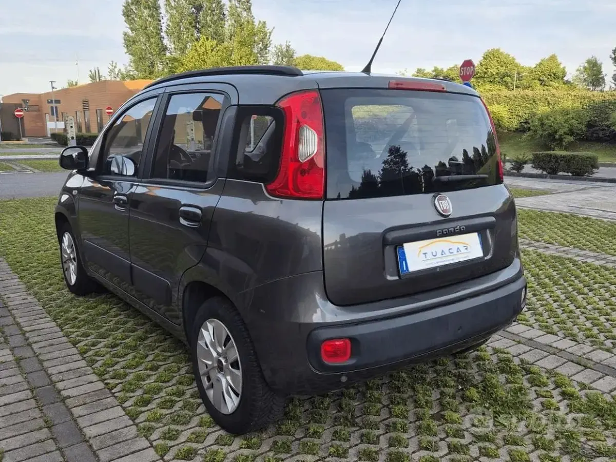 Usata Fiat Panda 69 CV (50 kW) 2017 Grigio Utilitaria