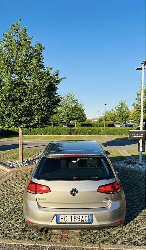 Używany VW Golf VII Comfortline 125 KM (91 kW) 2015 Sedan/Limuzyna