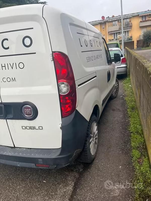 Usata Fiat Doblò 95 CV (69 kW) 2014 Bianco Monovolume