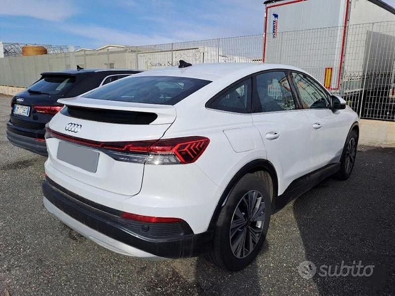 Usata Audi Q4 e-tron 210 kW (286 CV) 2024 Bianco SUV