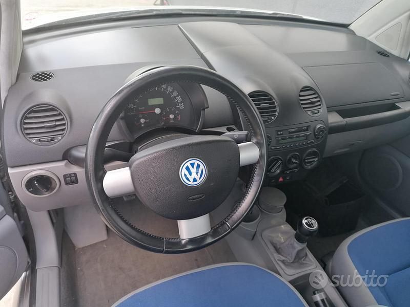 Usata VW New Beetle 2002 Grigio Utilitaria