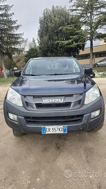 Usata Isuzu D-Max 163 CV (119 kW) 2014 Blu/azzurro SUV