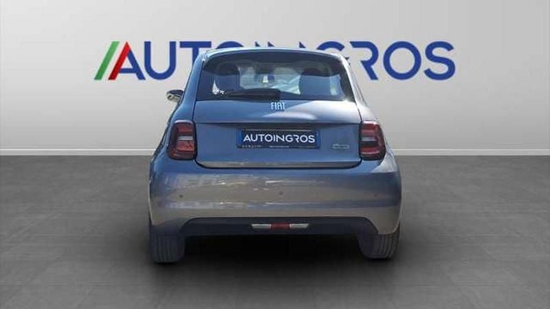 Usata Fiat 500e Icon 42 kW (58 CV) 2022 Grigio Berlina