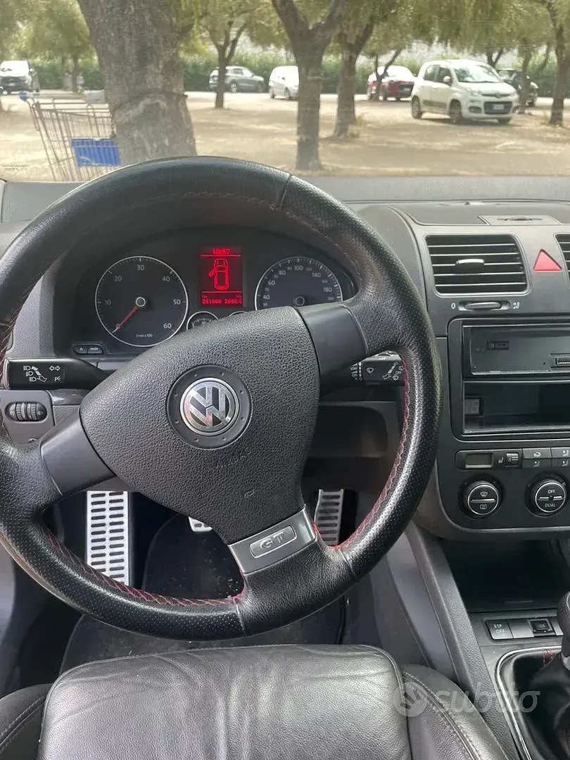 Begagnad VW Golf VI GT 140 HK (102 kW) 2008 Grå Halvkombi