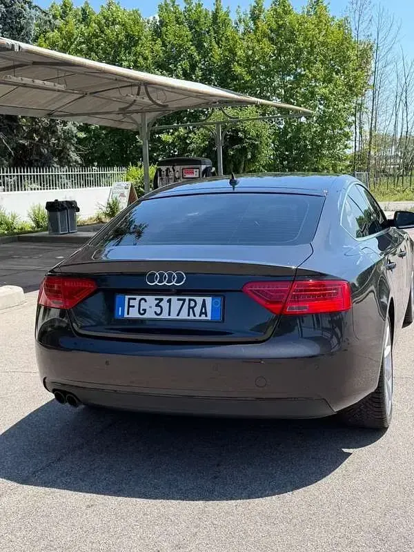Usata Audi A5 Sportback Business 177 CV (130 kW) 2013 Grigio Utilitaria